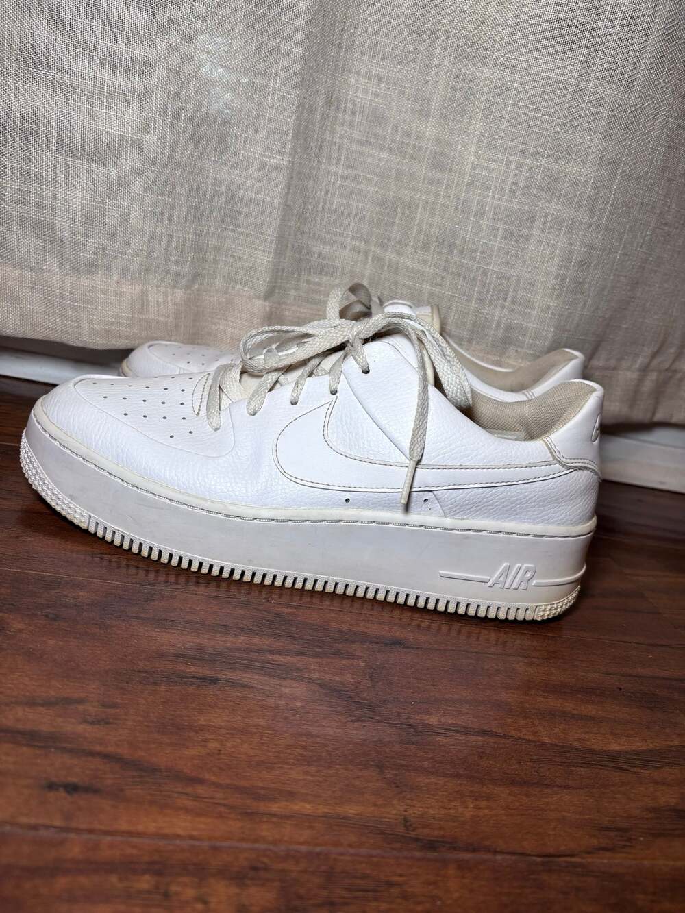 Nike Air Force 1 Sage Low Platform Sneakers White Women's Size 11 AR5339-100